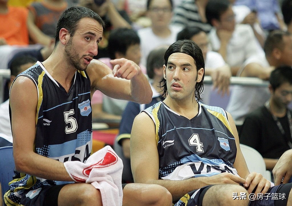 阿根廷男篮黄金一代退役了吗,姚明巴蒂尔退役球衣