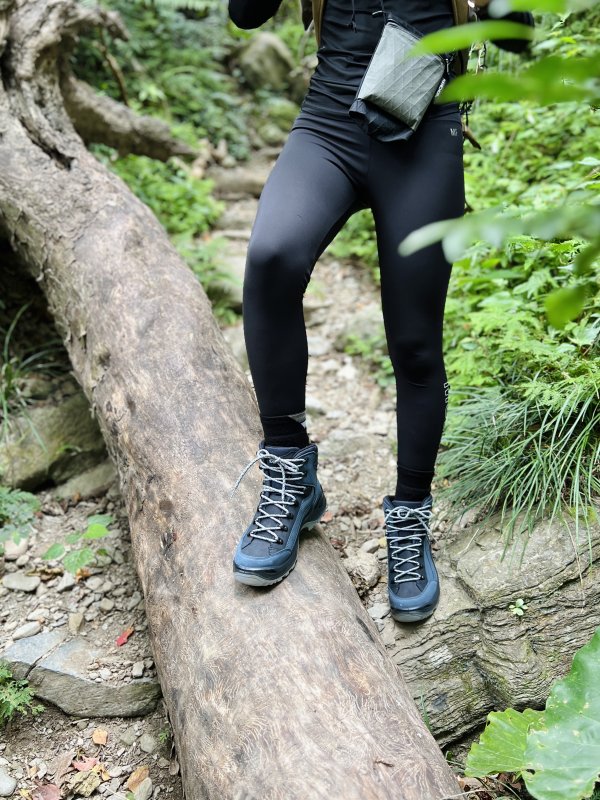 lowa登山鞋换底对比图片,lowa登山鞋正品鞋盒