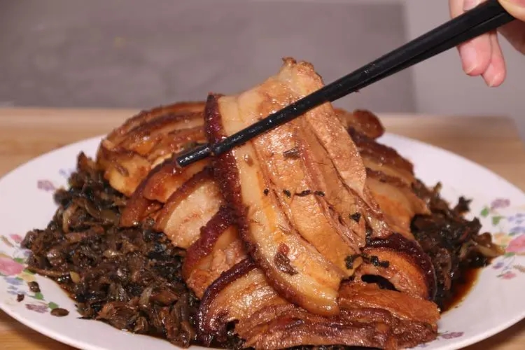 舌尖上的中国菜——浅论全国各地的特色美食