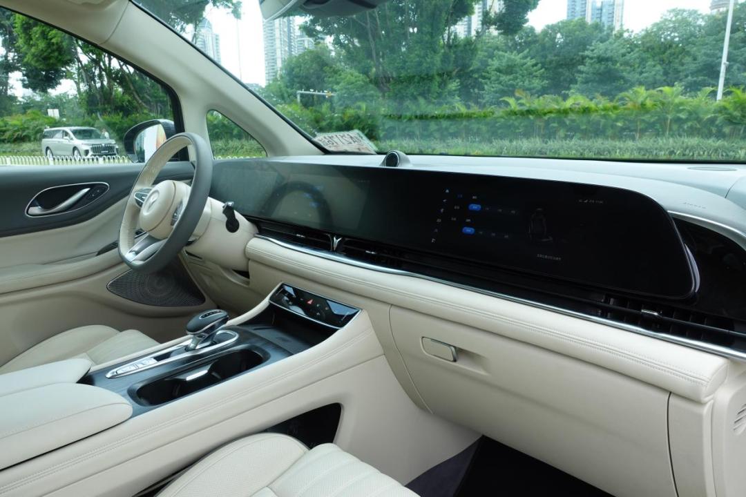 岚图梦想家价格24万起2023款,岚图梦想家预售过万