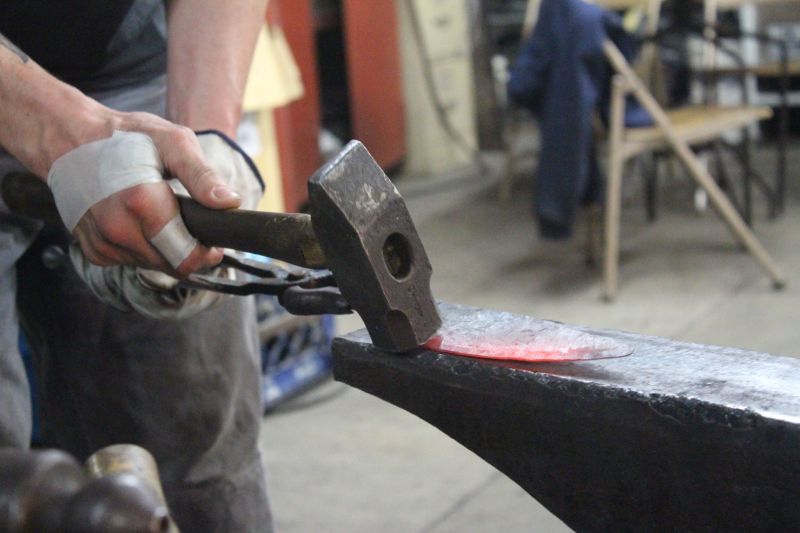 史前时期的人类经历了哪些阶段,人类从石器时代怎么演变