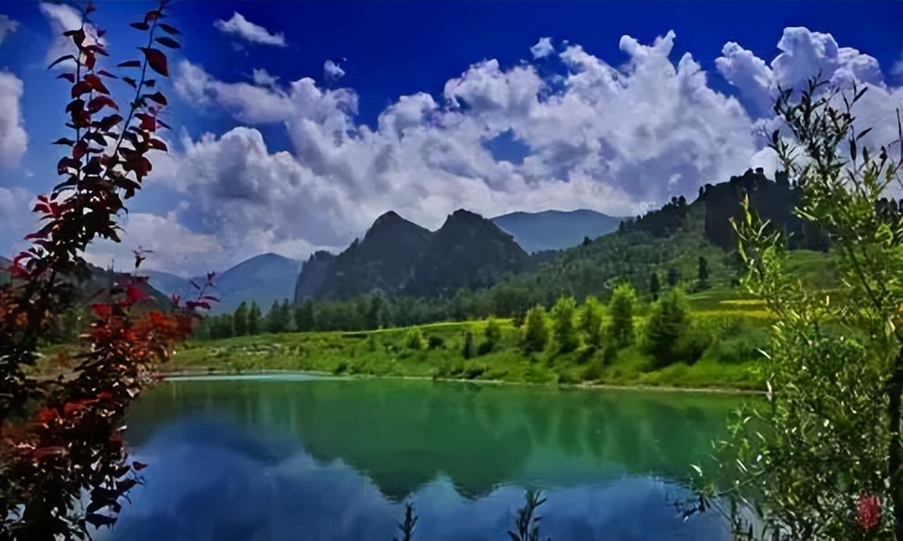 去甘肃旅游最值得去的十大景点 (甘肃16个最值得去的旅游景点)