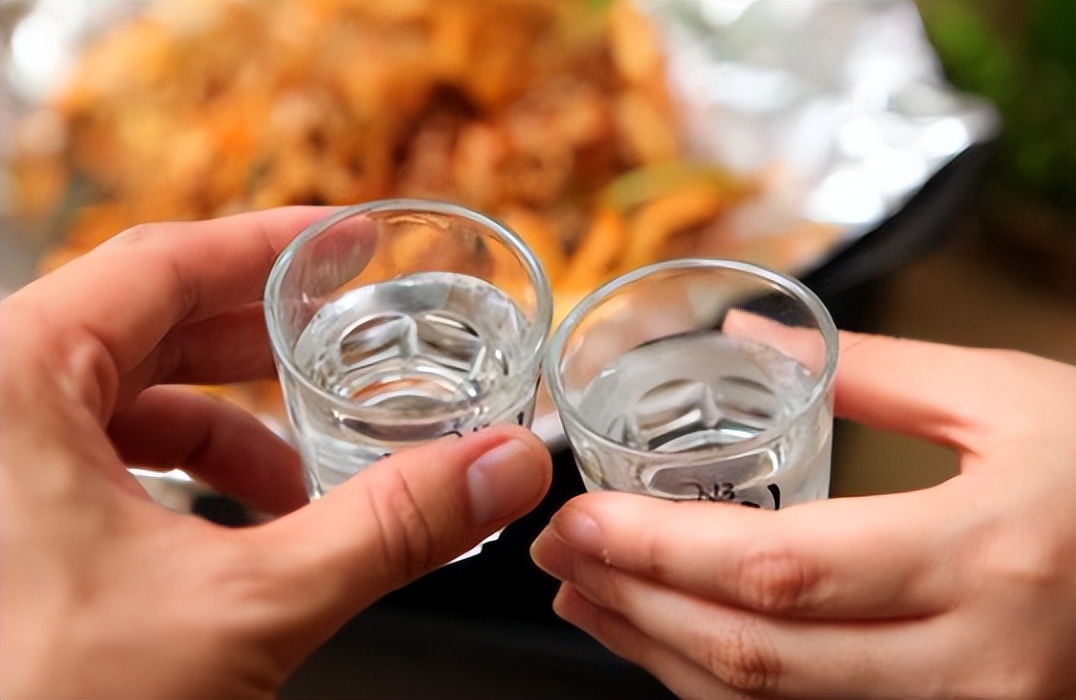 网上买酒上瘾,网上白酒哪里靠谱