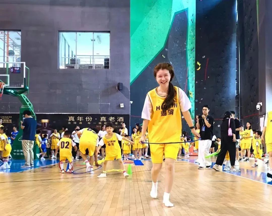 七彩童年活动环创,七彩童年庆六一活动