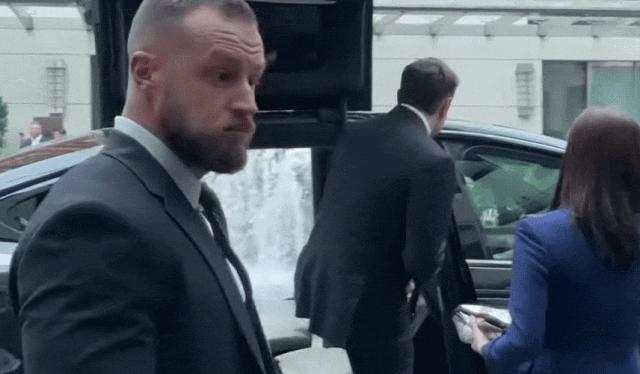 马斯克一年要飞25万公里,马斯克一年飞行记录