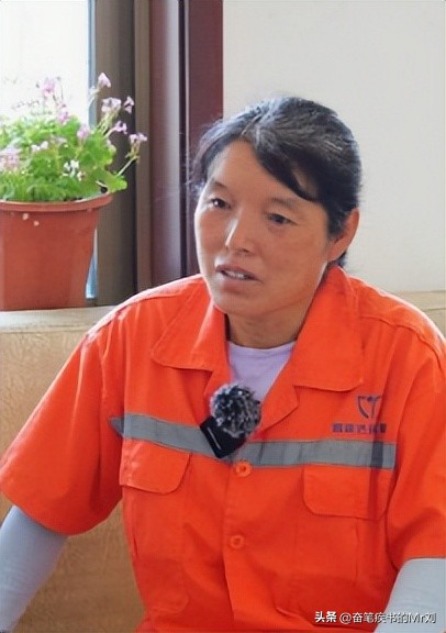 高考最美环卫工妈妈和两个儿子,高考最美环卫工妈妈儿子报考学校