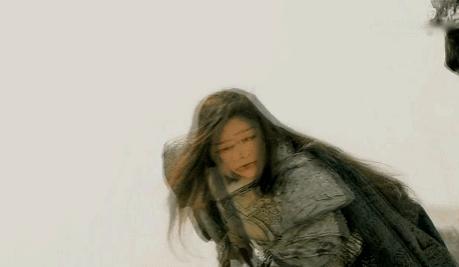 女将军别硬演，把这12位放一起看，矫揉造作与英姿飒爽，差距真大