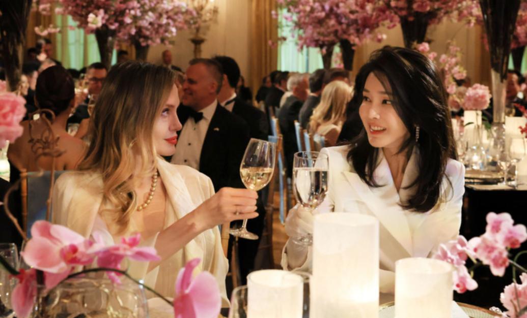 韩国第一夫人穿搭时尚,韩国第一夫人的穿衣打扮