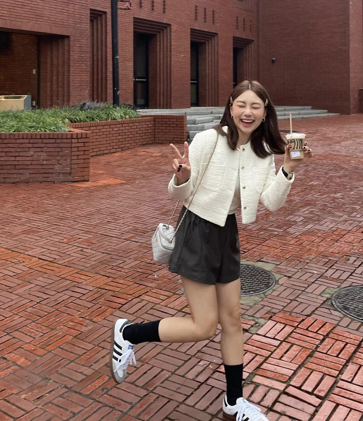 穿出露脚踝的感觉的袜子,别再露脚踝了今年流行袜子外穿