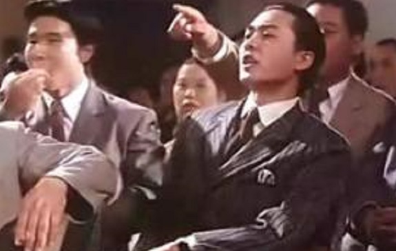 杜月笙帮黄金荣事件始末,杜月笙下跪救黄金荣