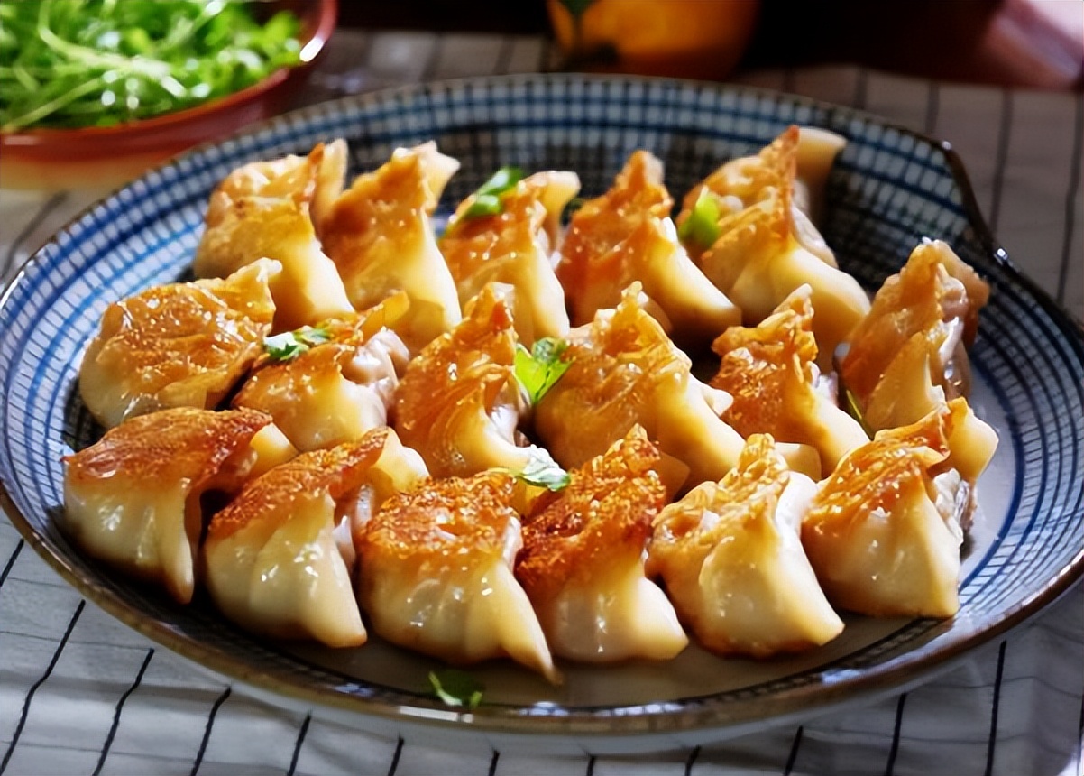 吃馒头还是吃米饭有助于减肥,减肥吃馒头还是米饭瘦得快