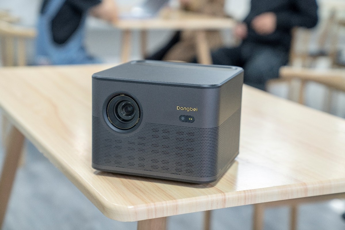 2022最值得购买的千元投影仪推荐,目前哪一款千元投影仪最好