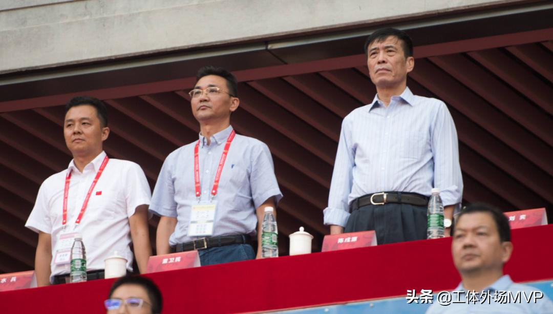 如何看待中国国足,中国足球球员对国足看法