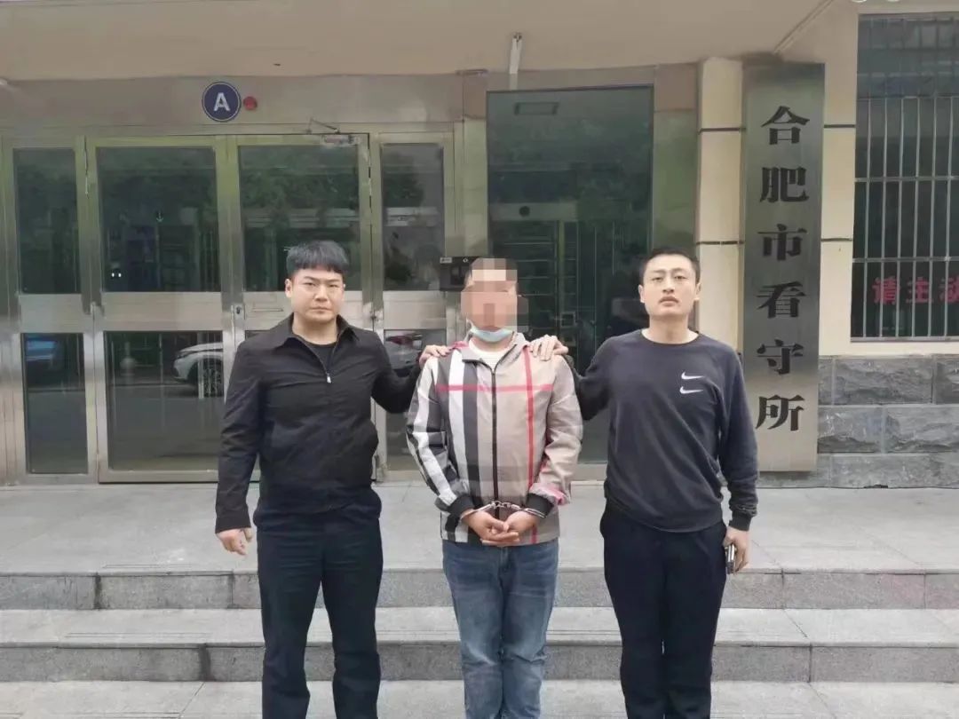 帮人办卡案例,帮人办卡有什么风险