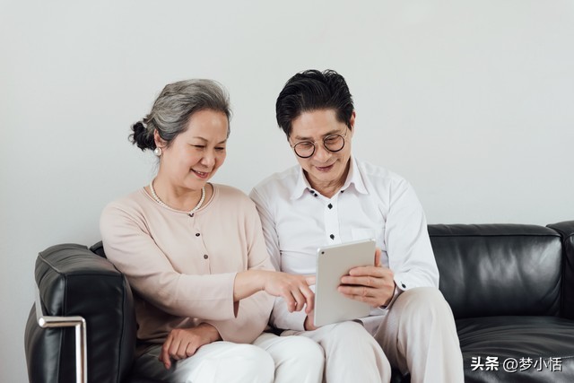 亲家母生日儿子儿媳提礼物上门，我生*他日**们却说抱歉，我只能更狠