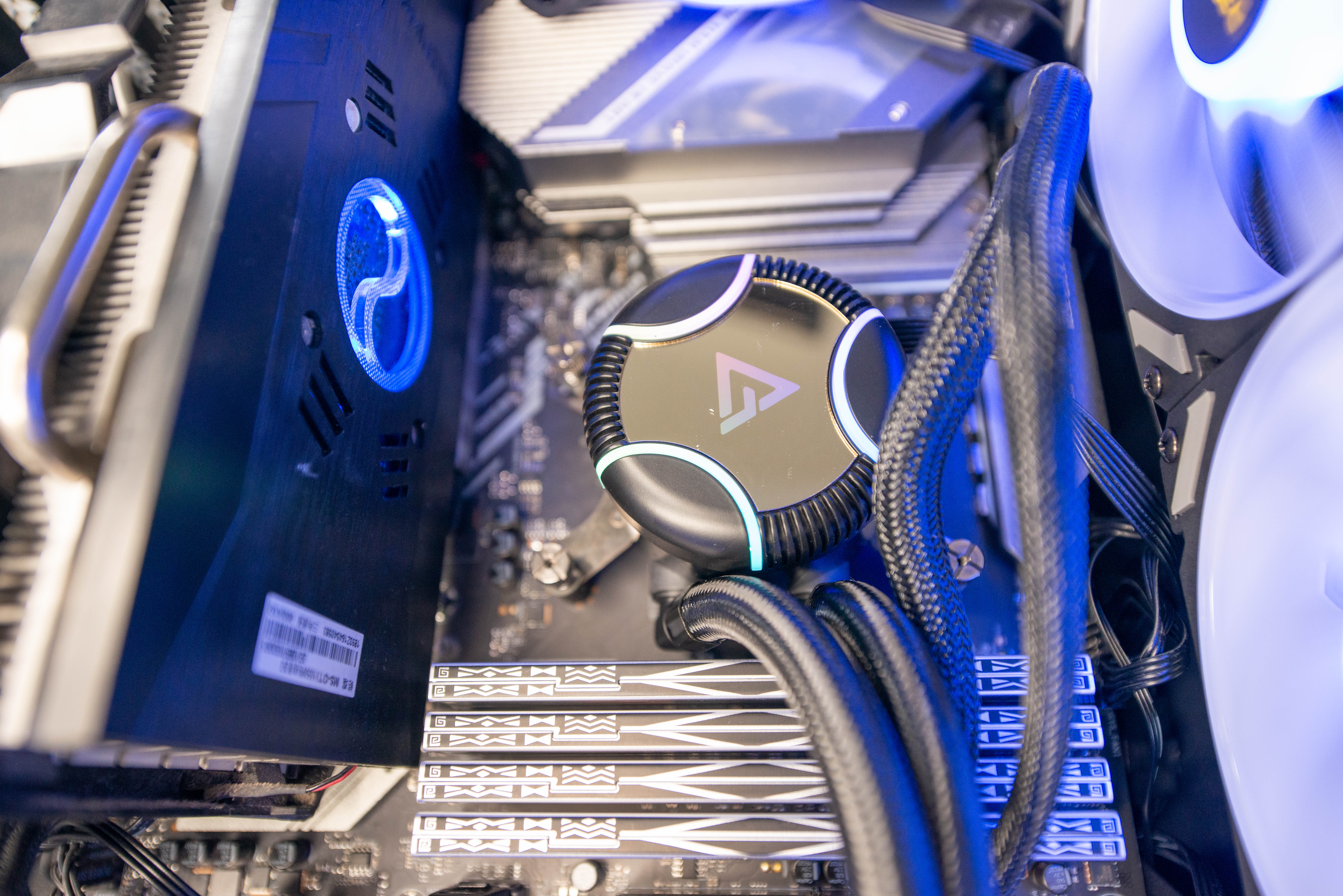 diy水冷显卡教程,电脑组装rgb灯光