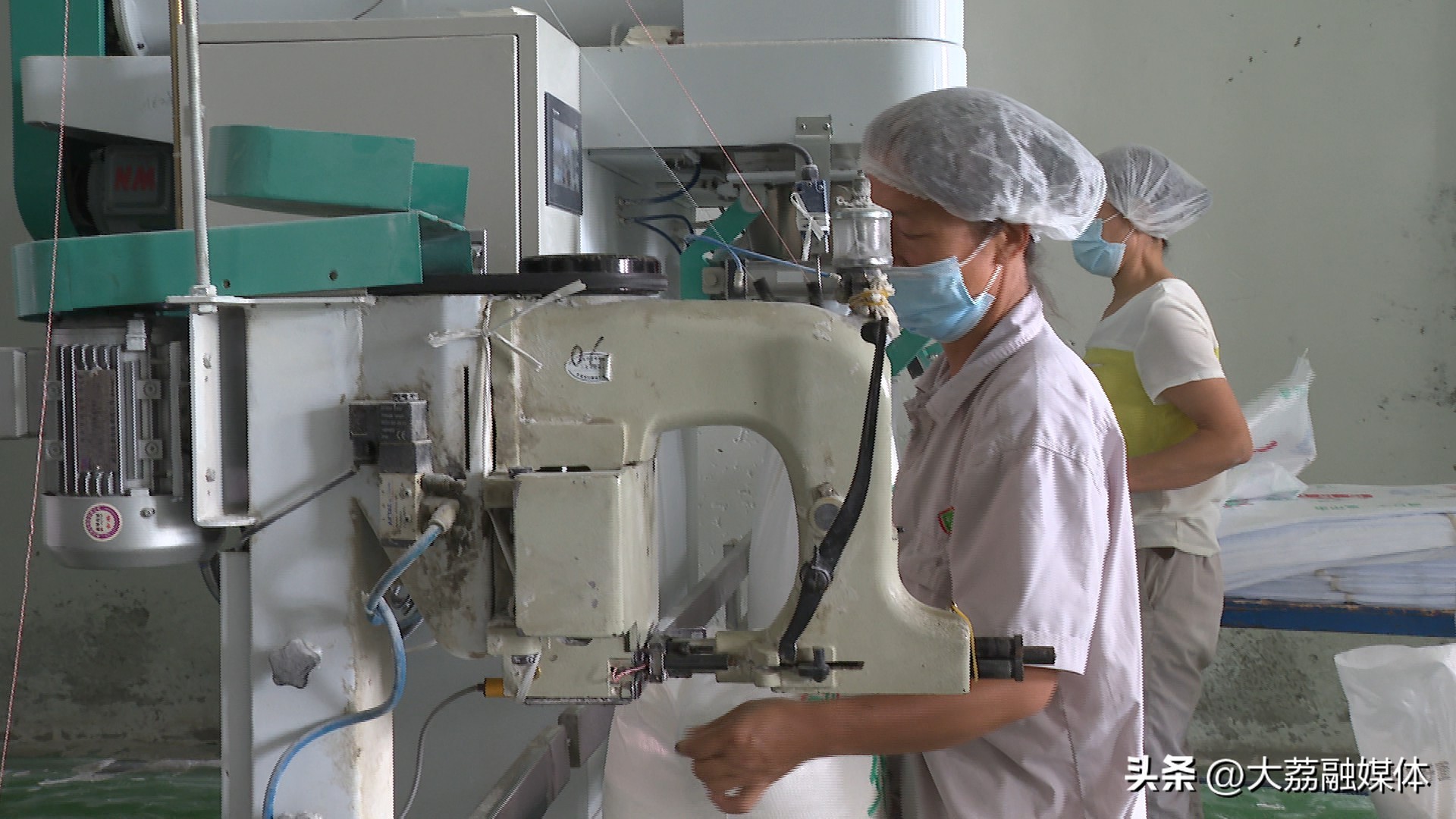 大荔县经开区:企业抓好疫情防控开足马力生产保障物资供应