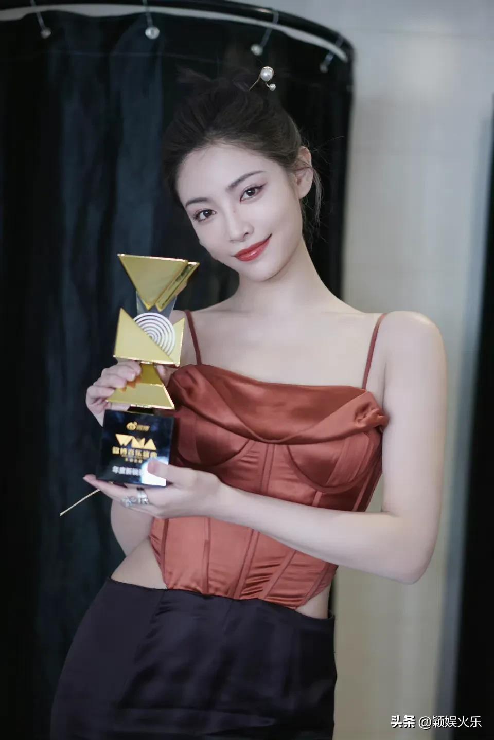 2022年度微博音乐盛典，众女星走红毯，明星高清壁纸