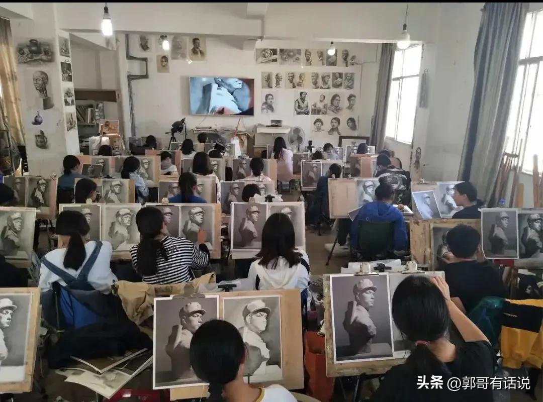 美术设计类哪些专业比较热门,美术设计专业哪个专业更好