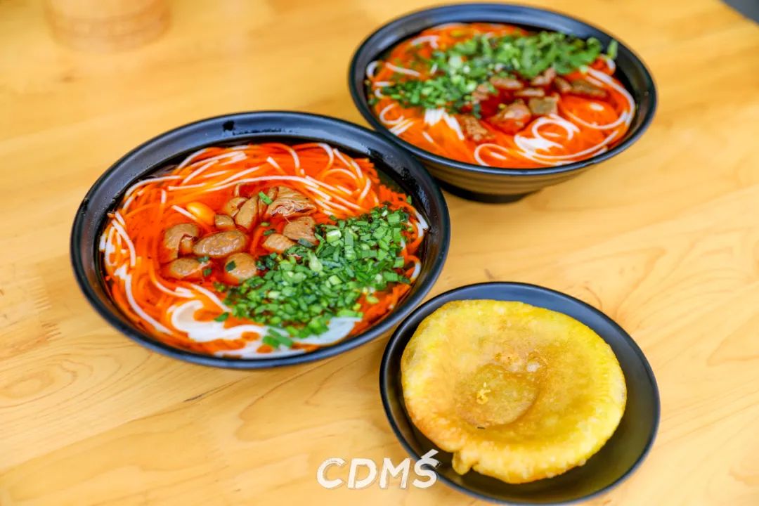 嗦粉成都美食,成都美食嗦粉