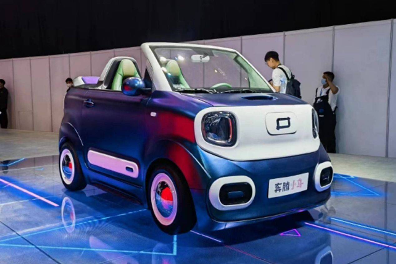 古有日行千里夜走八百的赤兔马现有娇小亮相上海车展的奔腾小马