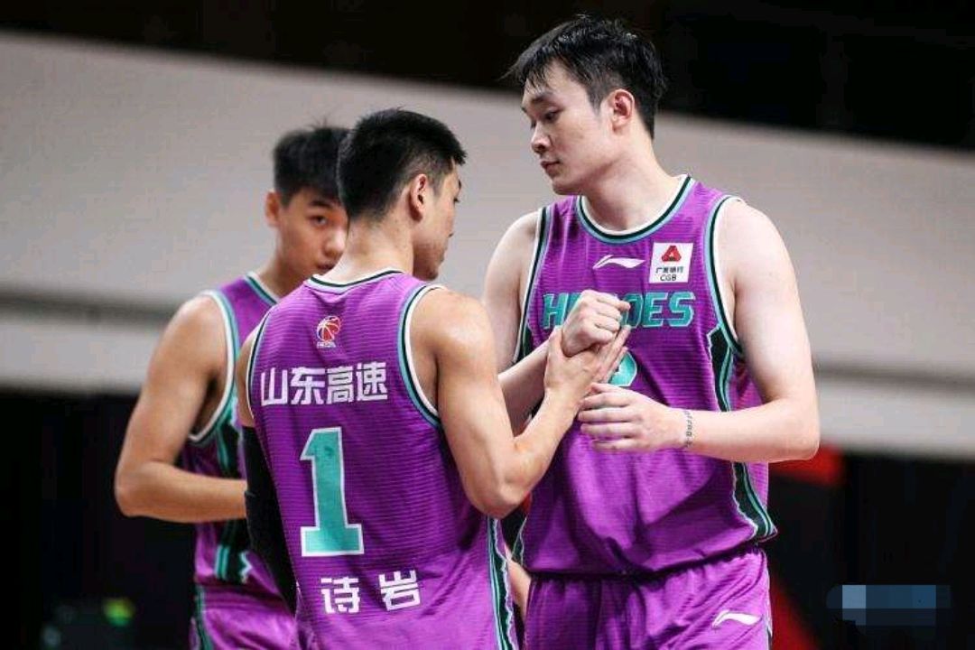 山东17+悍将归队!有望取代高诗岩能力不逊丁神锁帅没有使用说明