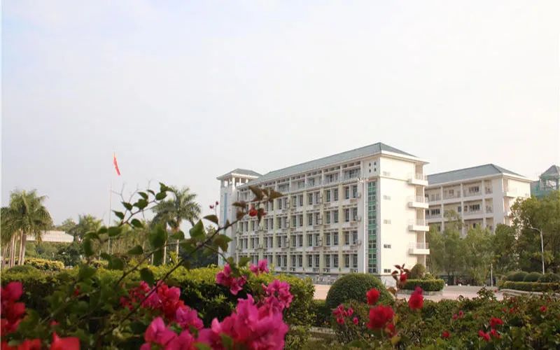 速看近百所高校预估分数线来了,广东2022各院校录取排名