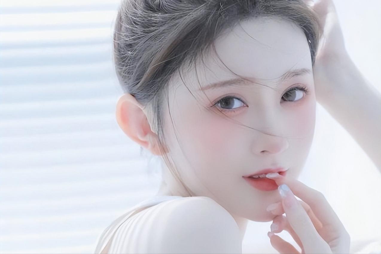 女生隐私部位的毛发变白，意味着体内有疾病吗？女性有必要了解