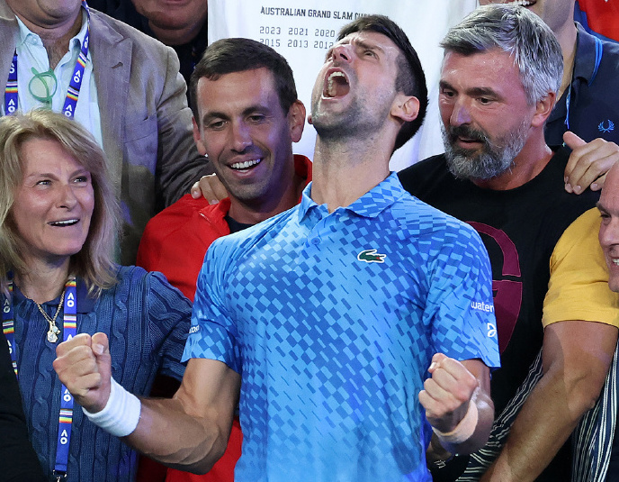 德约22冠追平纳豆成GOAT,捷克强档成功卫冕连夺三大满贯