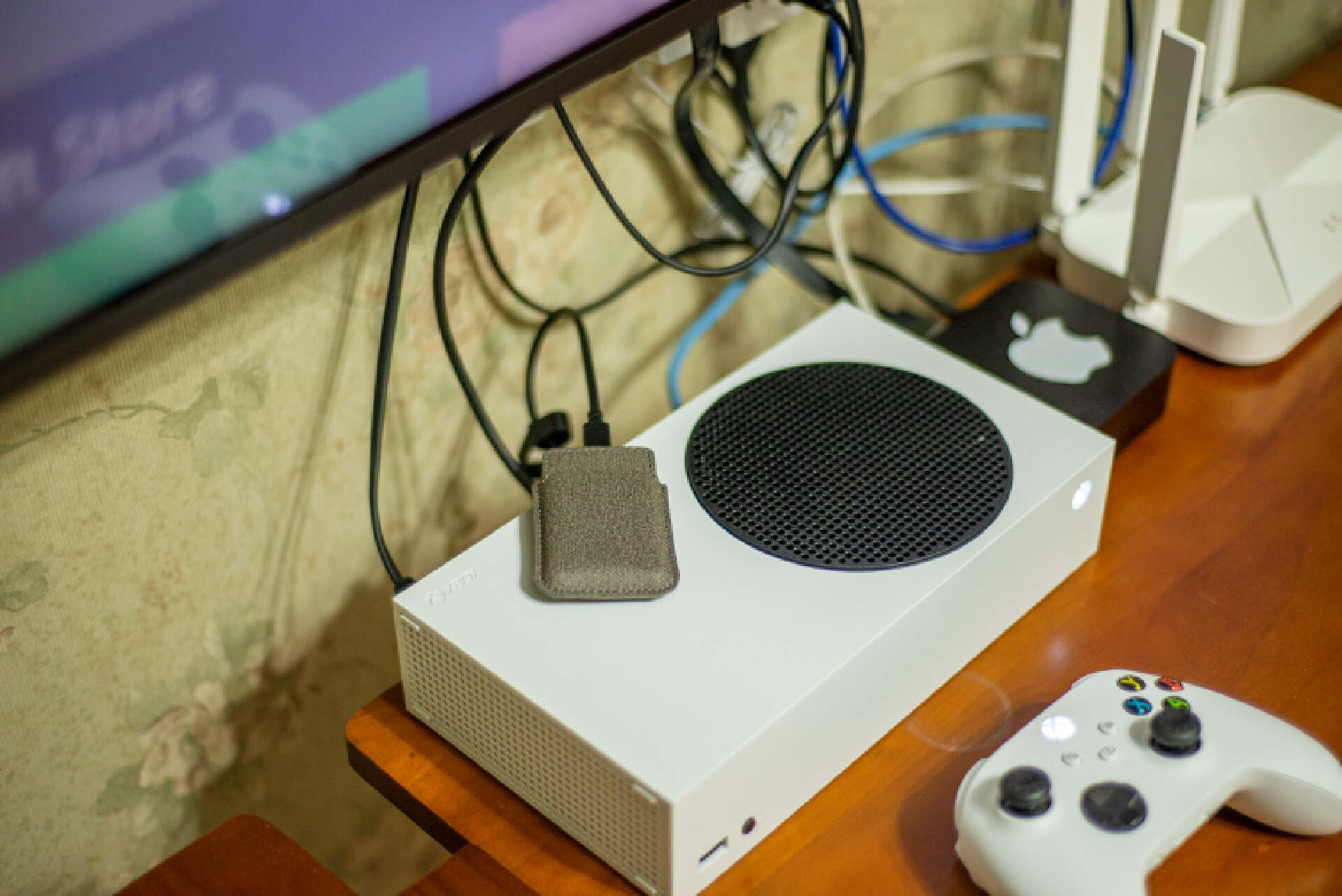 既是移动存储还能给XSS扩容，价格便宜量又足｜爱国者S7移动硬盘