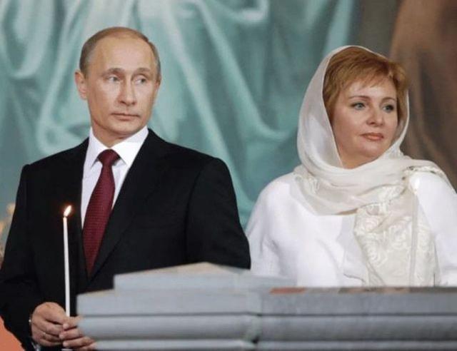 普京出任总统当晚视频,普京当选总统后流泪讲话视频