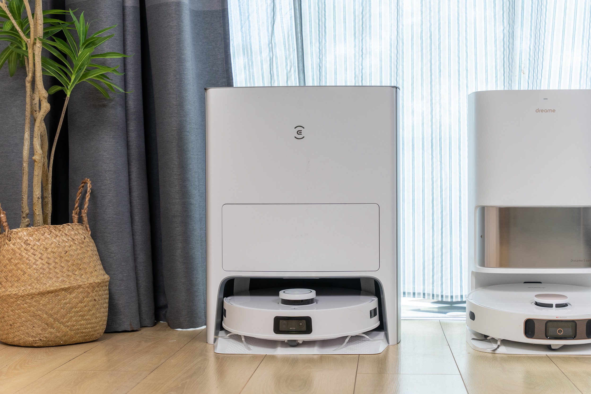 扫地机器人科沃斯和石头选哪个,科沃斯追觅扫地机对比测评