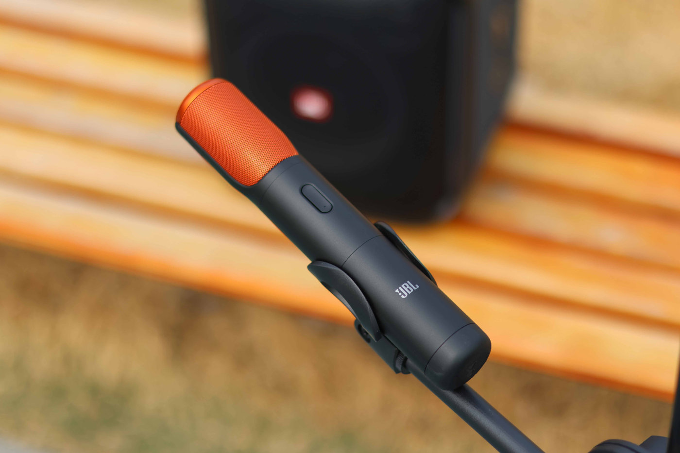 jbl欢唱版音箱评测,无线蓝牙双话筒音箱