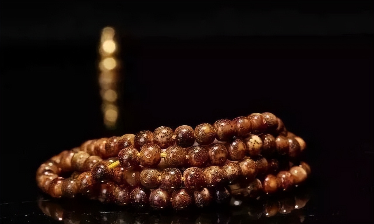 星月菩提奶油黄是什么,星月菩提如何盘玩成白的