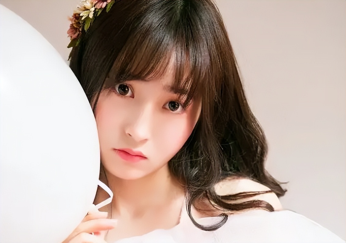 女生*体下**阴毛变黄怎么回事，是不是得了什么病？需要正确认识！