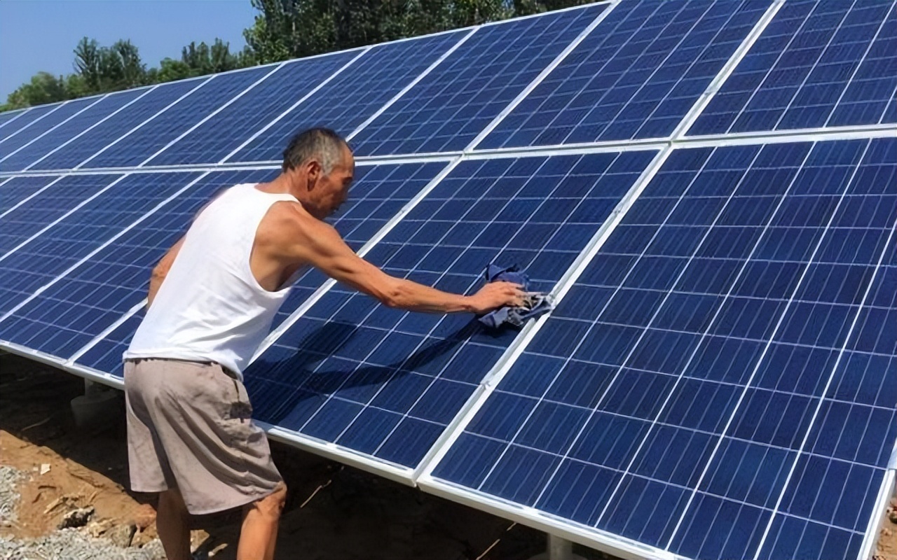 农村屋顶光伏发电靠谱不靠谱,农村房屋安装光伏发电能赚钱吗