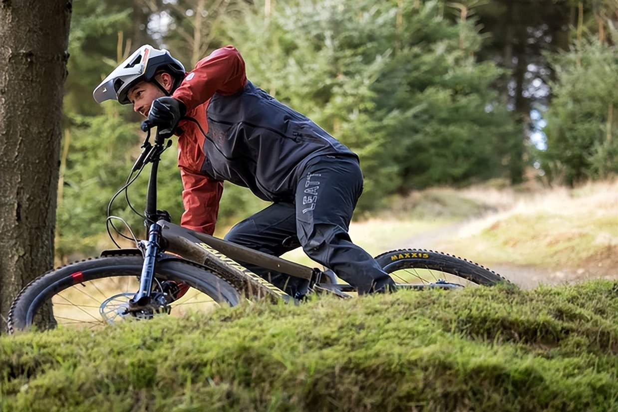 户外骑自行车的技巧和方法,户外骑行怎么练体能