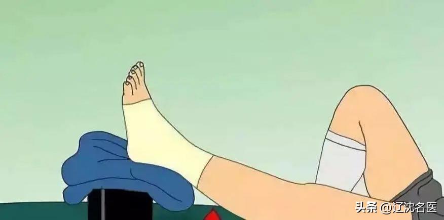 崴脚不重视当心出现后遗症,崴脚处理不及时会导致习惯性崴脚