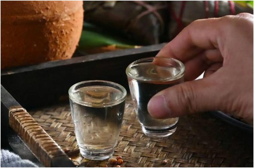 好喝不贵的纯粮食白酒排行榜最新,好喝不贵几十款的纯粮食白酒