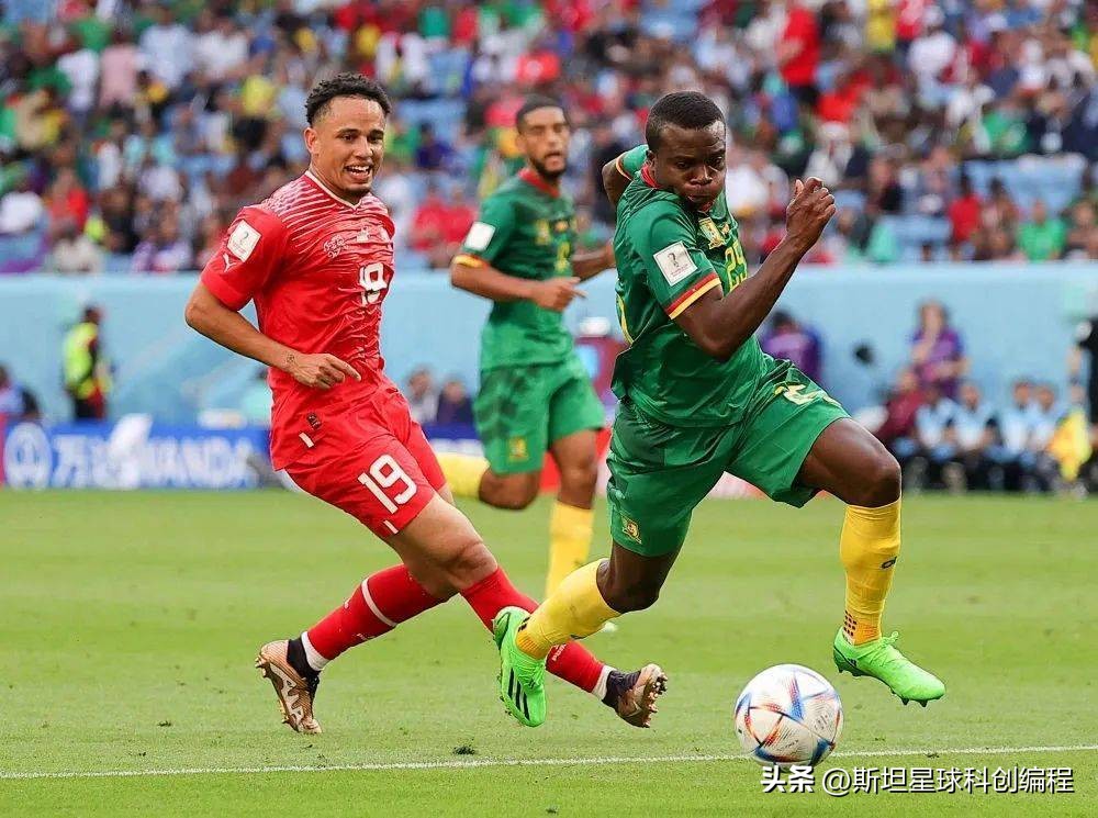 学生制作|世界杯狂欢季，get这款“智能球鞋”你也能突出重围