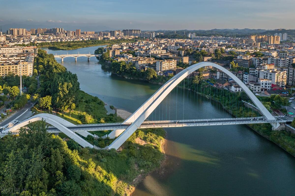 湖南岳阳2023年1-8月份财政收入,岳阳市2022年财政收入