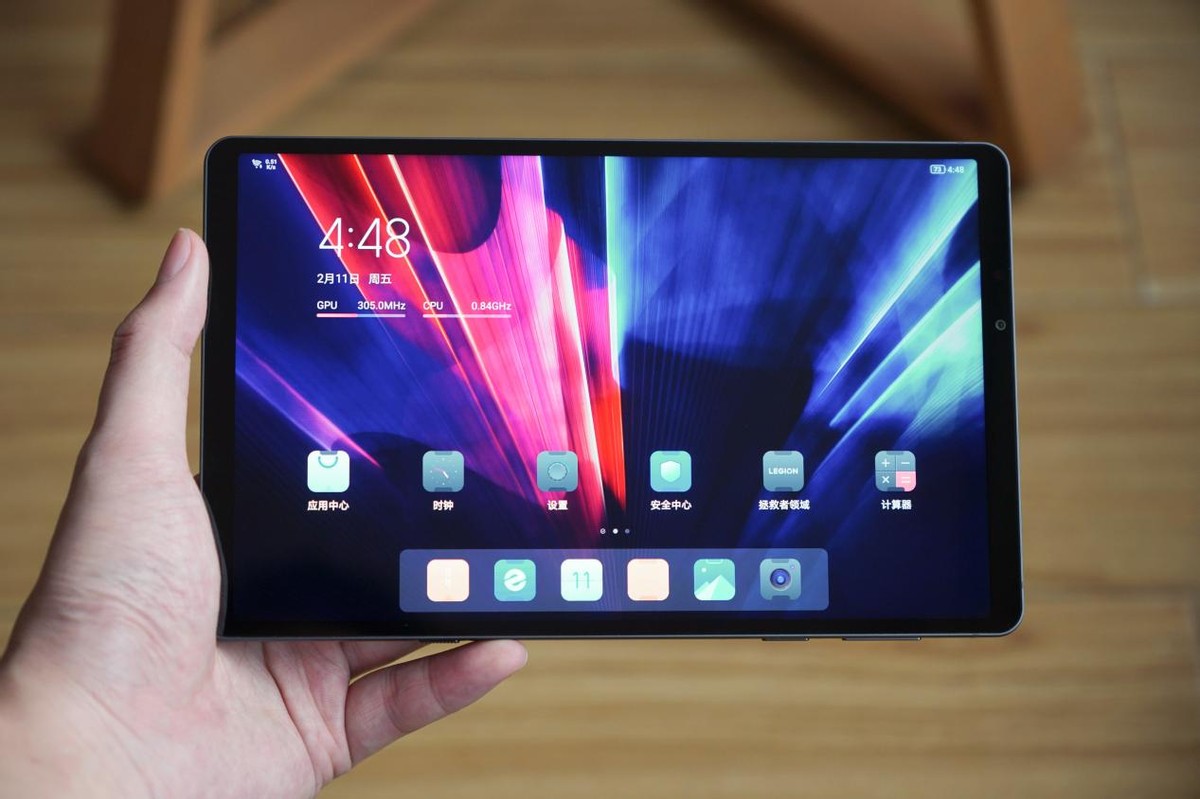 拯救者y700体验,拯救者y700一代平板吃鸡测试