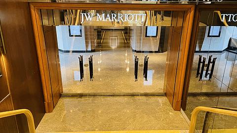 香港回归二十六周年庆典视频,香港jw万豪酒店房间介绍