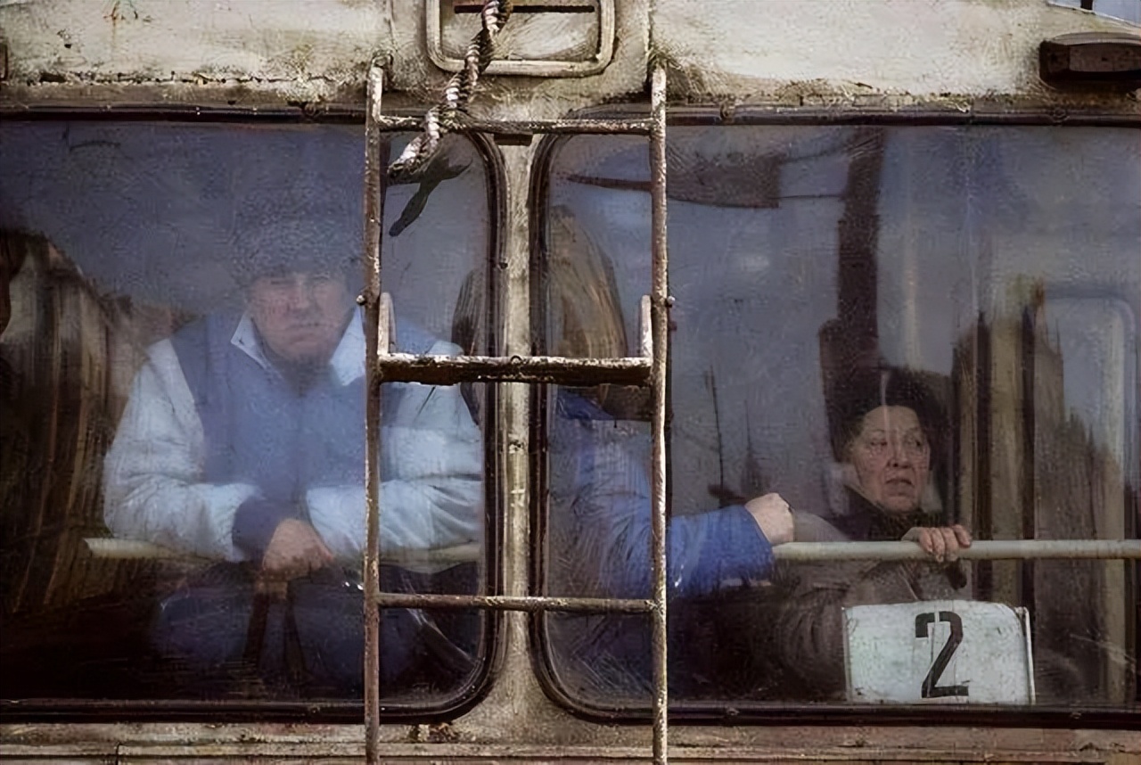 苏联解体后，俄罗斯人民过得幸福吗？美国的行为说明了一切！