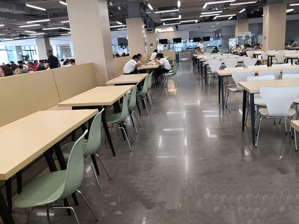简易食堂桌椅批发,食堂用的桌椅套装