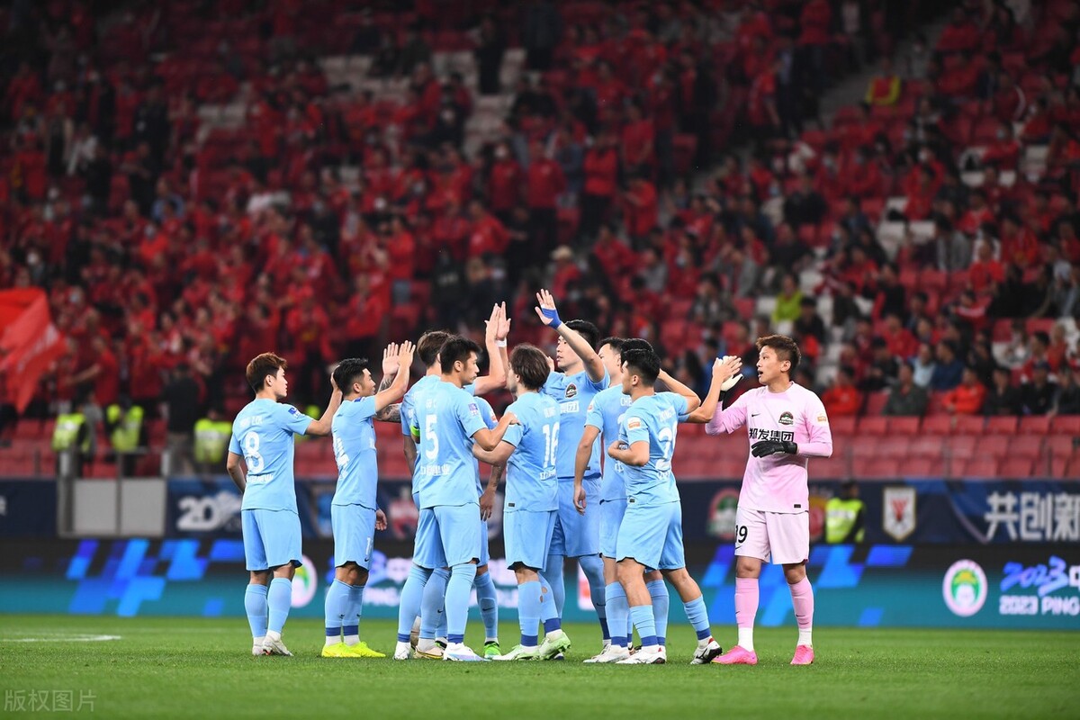 中超上海海港3-1河南队评分,上海海港继续领跑积分榜