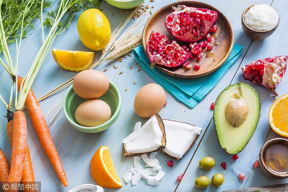 鼻子上挤出来的白色条是什么,鼻子里有白色条状粘稠物