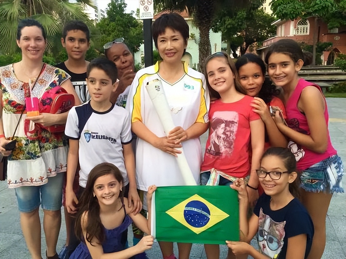 央视女主持人宁辛,主持人宁辛及丈夫近况