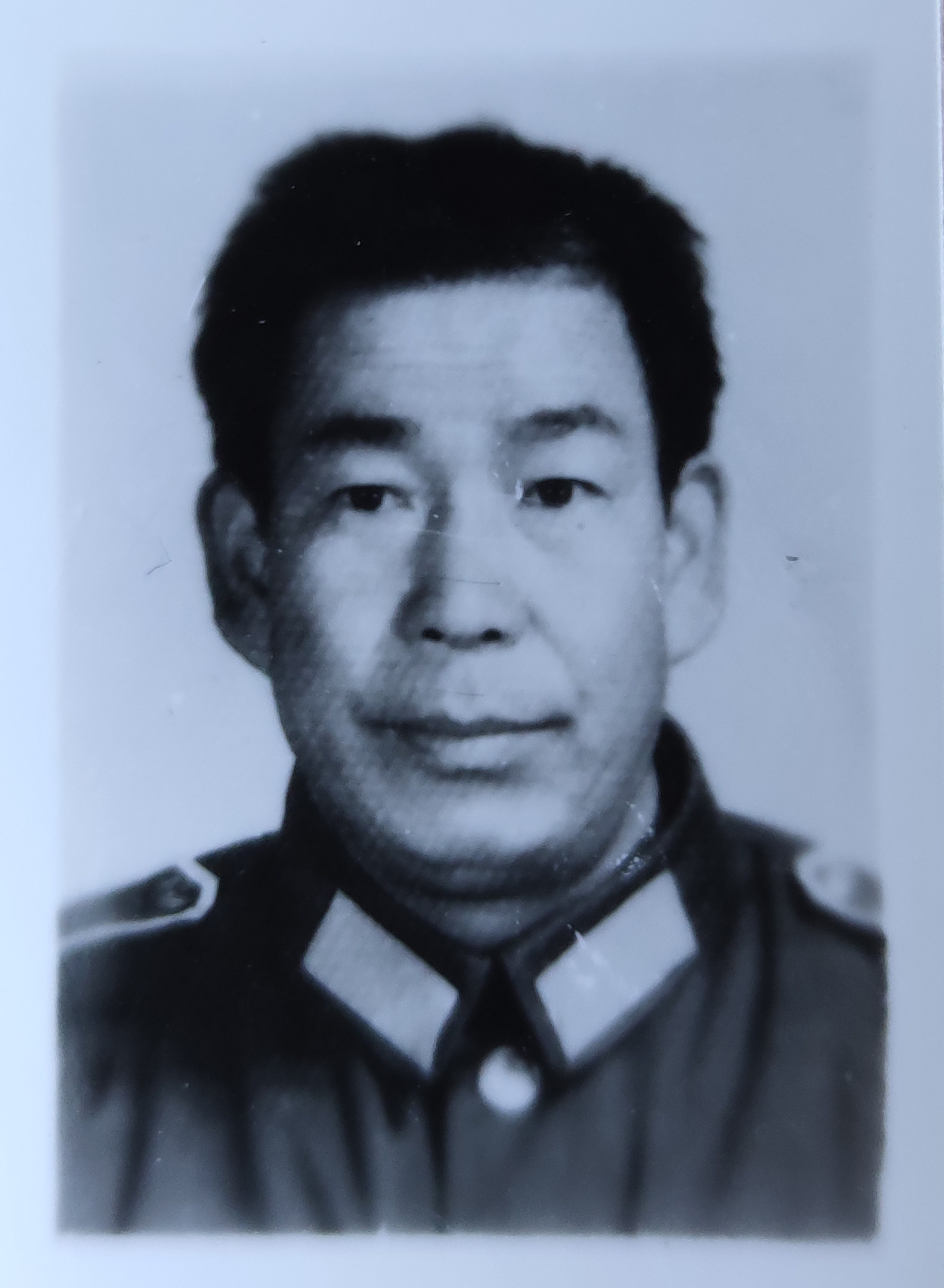 穿过历史的不朽身影——追记平凉市公安局崆峒分局烈士张万友