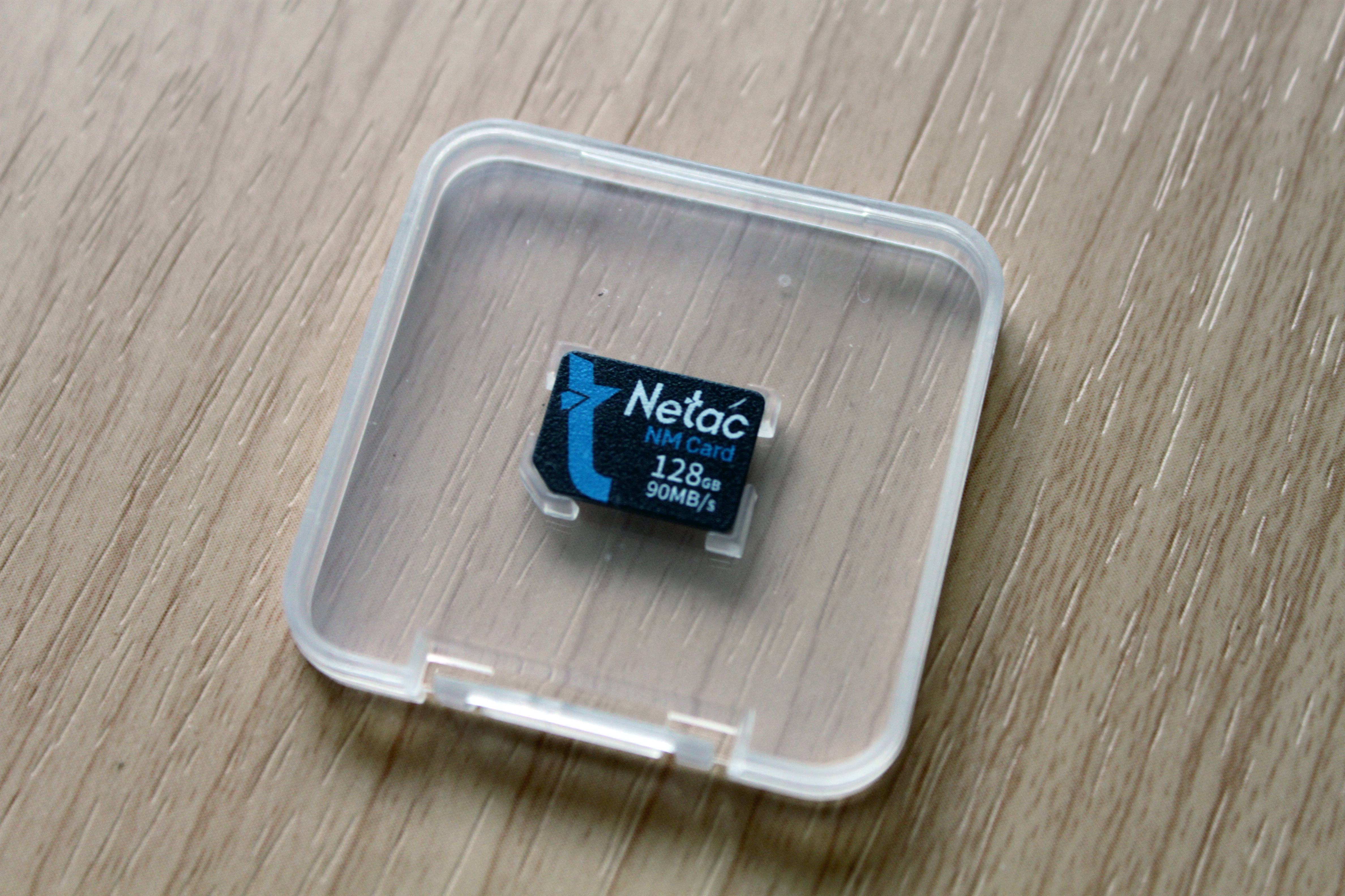 朗科NP70NM存储卡，华为荣耀手机的扩容神器